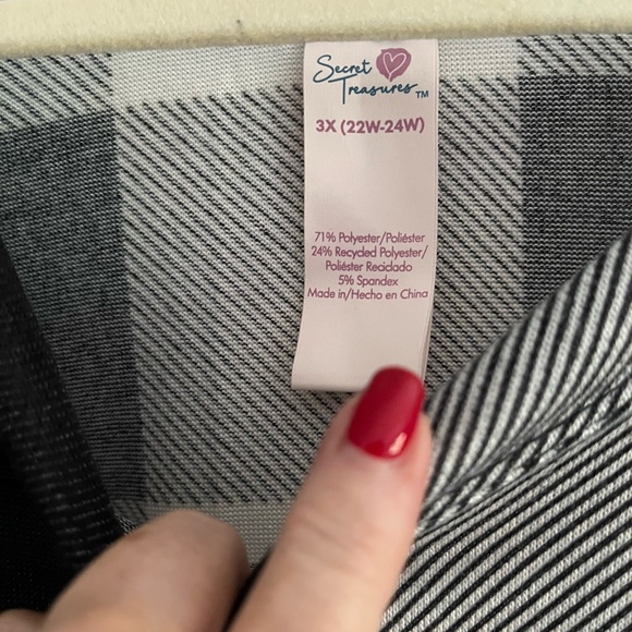 Woman’s 3x Sweet Treasures top. $11 - Picture 4 of 5